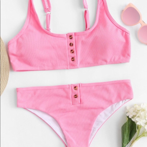 Pink bikini - Picture 2 of 2